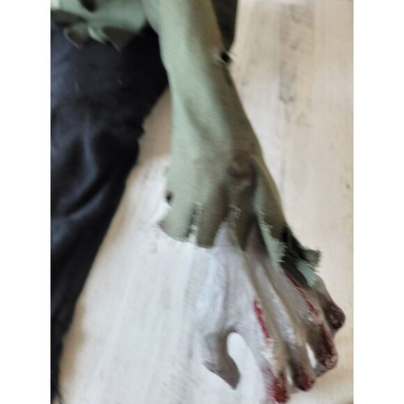 Halloween animated moaning zombie blood monster prop decor scary dead - Picture 6 of 16